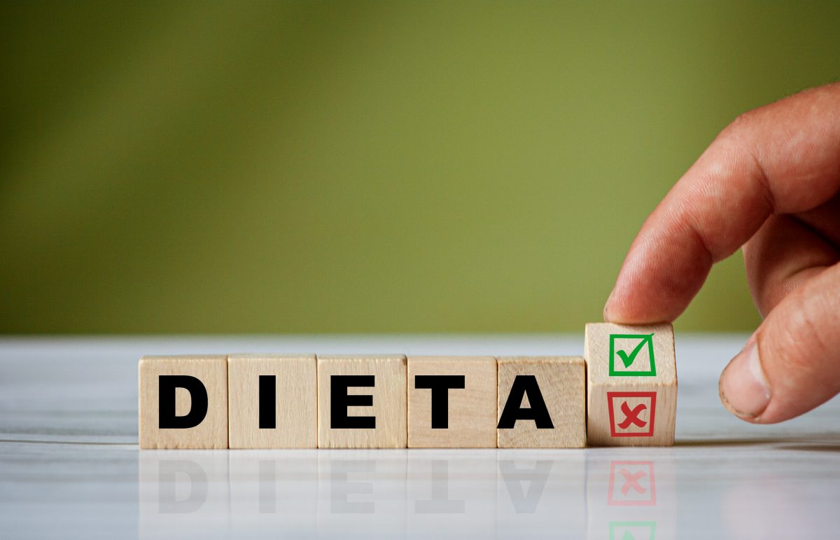 El reconocido dietista Pablo Ojeda presenta una pauta alimentaria para recuperar tu figura con los batidos sustitutivos de Clu